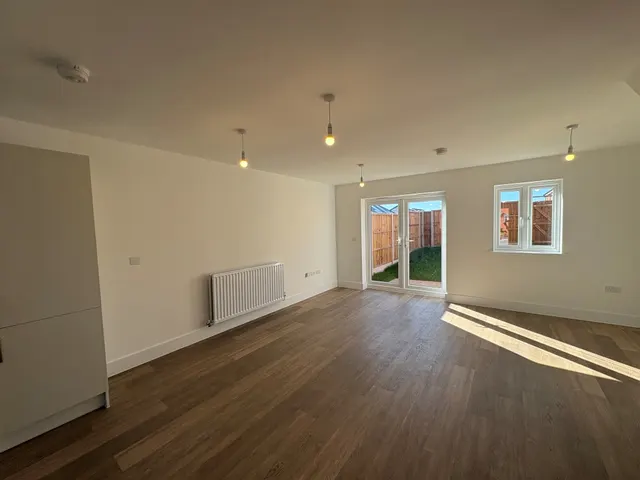 Perranporth Drive, Mansfield, NG18, photo 3