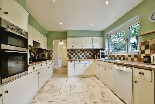 Overhill Road, Wilmslow, SK9, photo 2