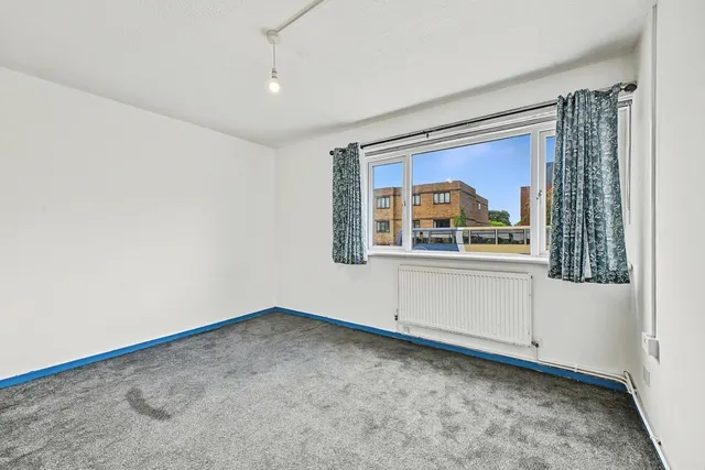 Cliftonville Court, Northampton, NN1, photo 3