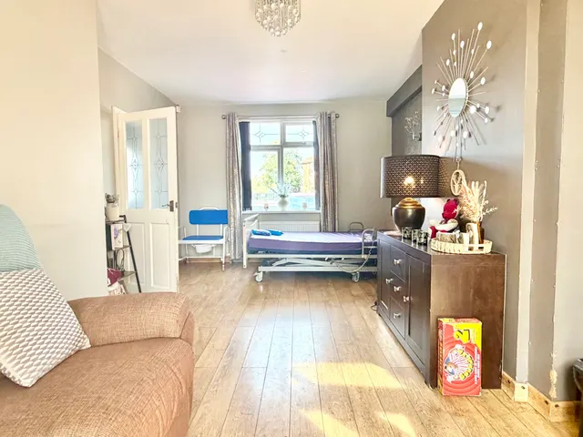 Photo 3 — Dunholme Road, Leicester, LE4 9BU