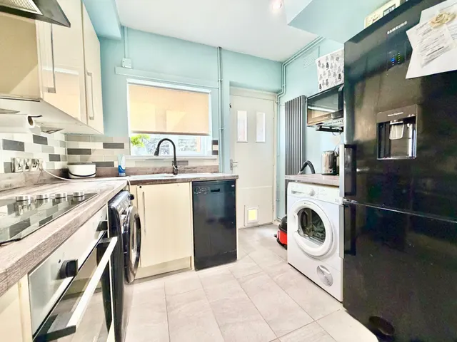 Photo 2 — Dunholme Road, Leicester, LE4 9BU