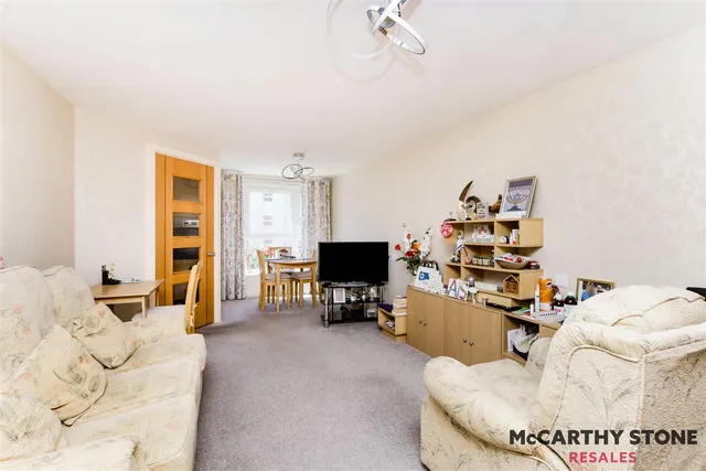 Jevington Gardens, Eastbourne, BN21, photo 2