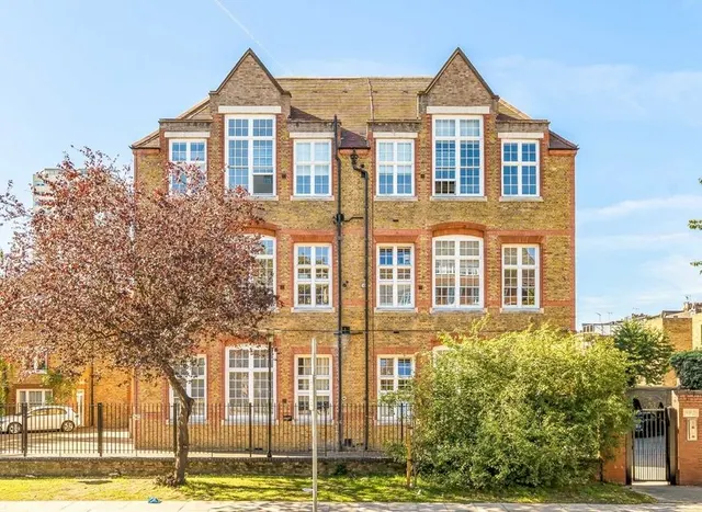 Battersea Park Road, Battersea, SW11, photo 1