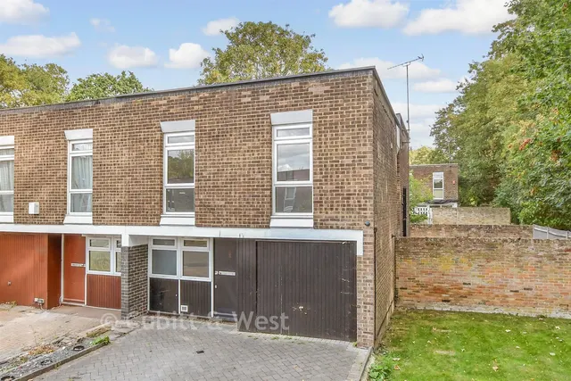 Tipton Drive, Croydon, CR0, photo 1