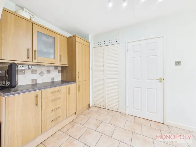 Norfolk Road, Wrexham, LL12, photo 3
