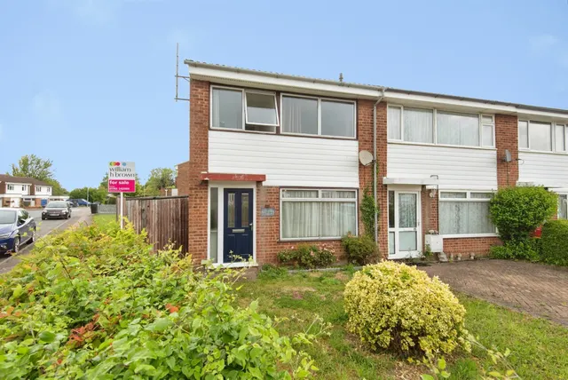 Eliot Road, Royston, photo 1