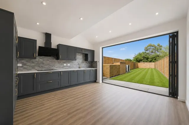 Windmill Road, Reading, RG7, photo 2