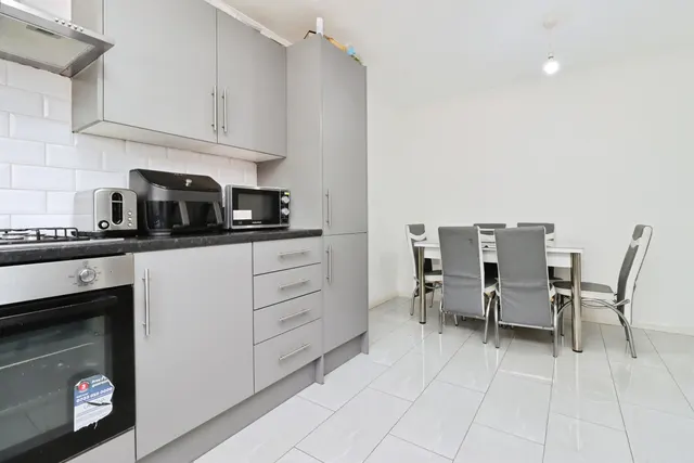 Farm Lodge Grove, Telford, TF3, photo 1
