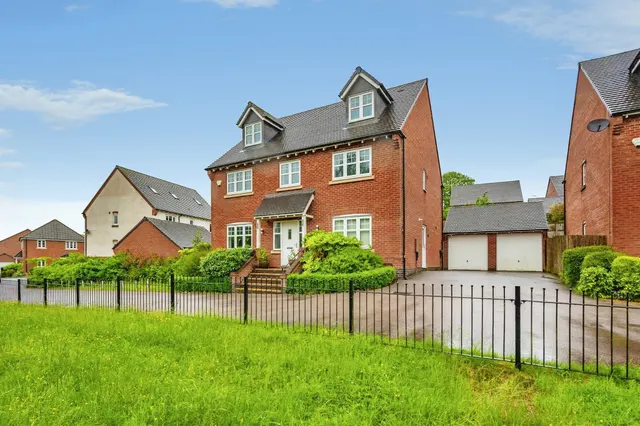 Tutbury Hollow, Ashbourne, DE6, photo 3