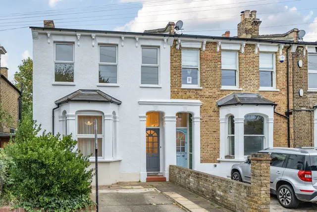 Consort Road, SE15, photo 1