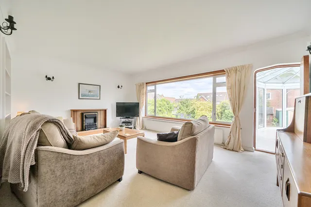 Oatlands Road, Shinfield, RG2, photo 2