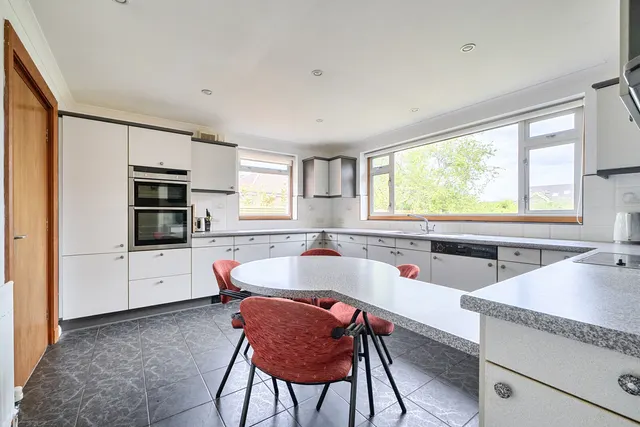 Oatlands Road, Shinfield, RG2, photo 3