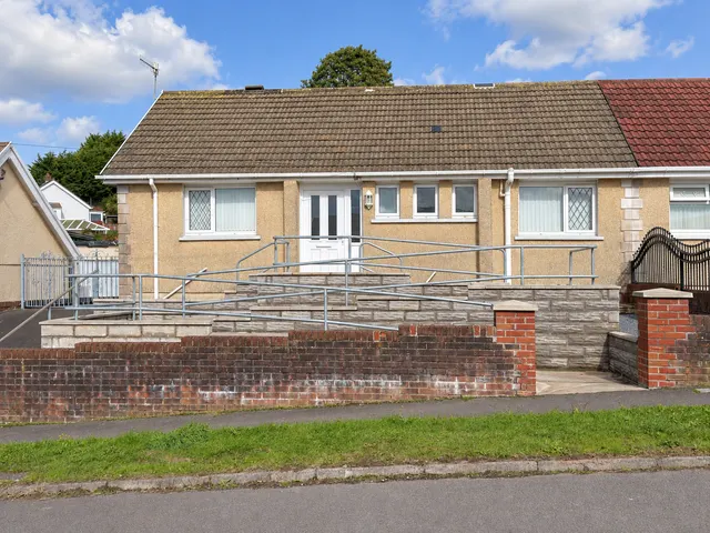 Maes Yr Haf, Llansamlet, photo 1