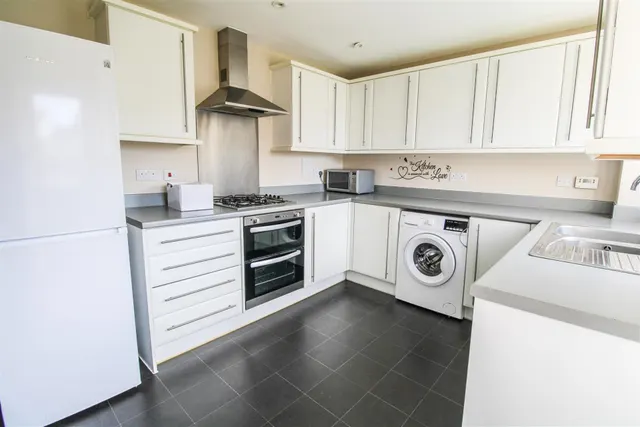 Bowhill Way, Harlow, CM20, photo 2