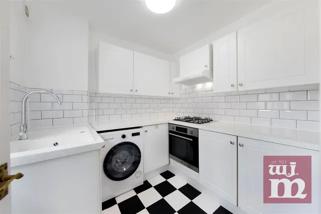 Stork Road, Forest Gate, photo 2