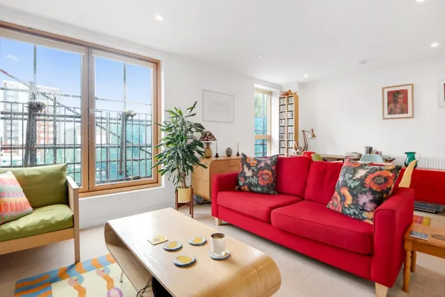 Barretts Grove, London, N16, photo 1