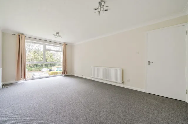 Photo 2 — The Park, Sidcup, DA14 6AS