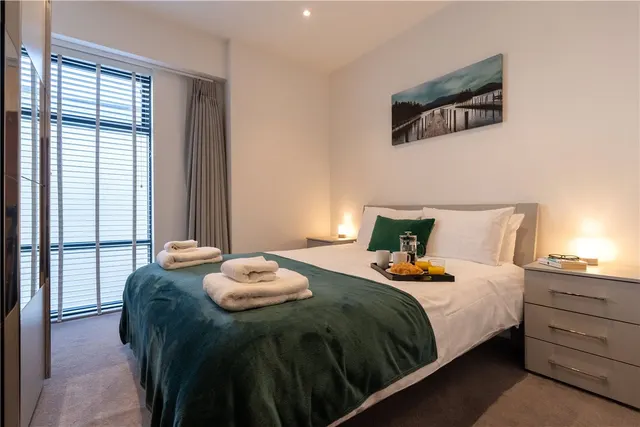 Photo 3 — Wellington House, London Street, Reading, RG1