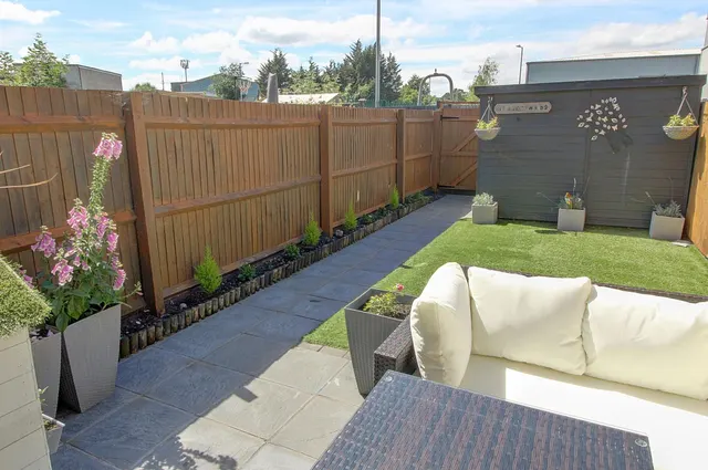 Corrib Road, Nuneaton, CV10, photo 3