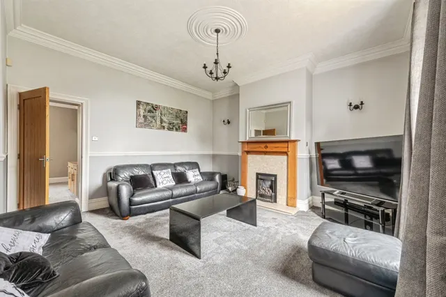 Photo 2 — Chapel Terrace, Huddersfield