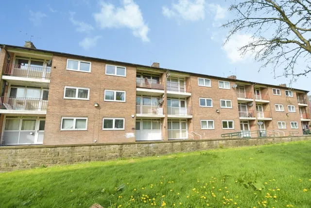 Lupton Walk, Sheffield, S8, photo 1