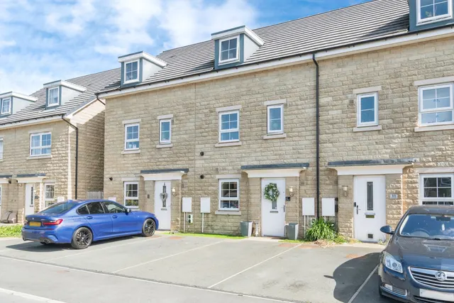 Fulton Crescent, Silsden, BD20, photo 1