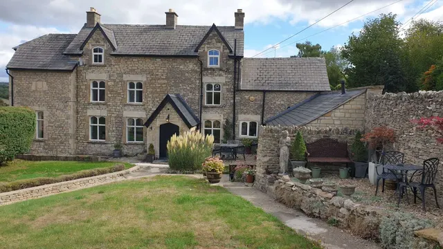 Frampton Mansell, Stroud, Gloucestershire, GL6 8JE, photo 1