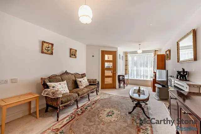 Jevington Gardens, Eastbourne, BN21, photo 2