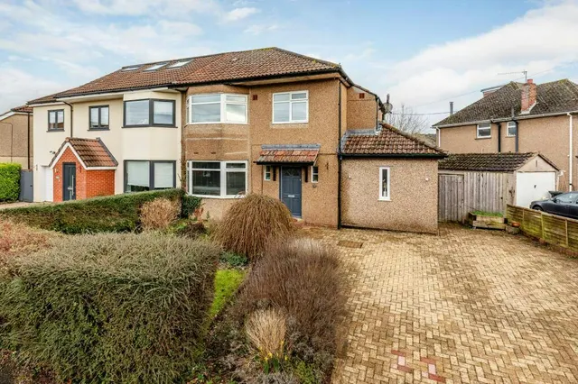 The Crescent, Backwell, BS48, photo 1
