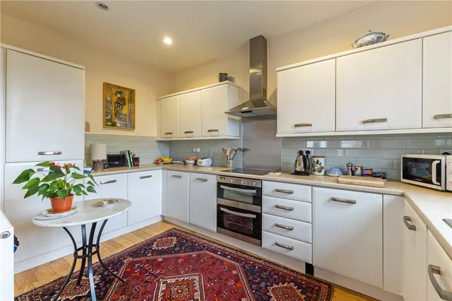 Derwent Way, York, YO10, photo 2