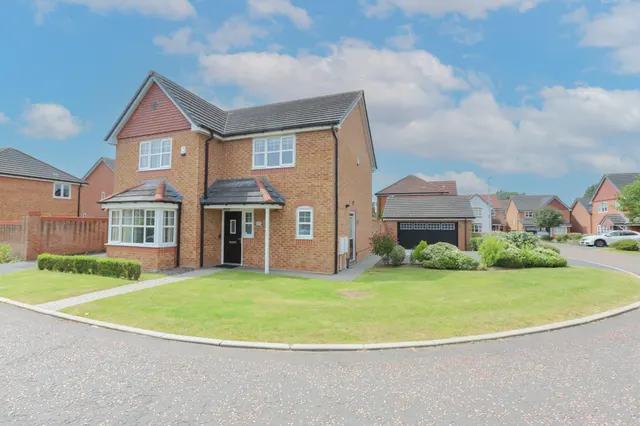 Teal Close, Kirkham, PR4, photo 1