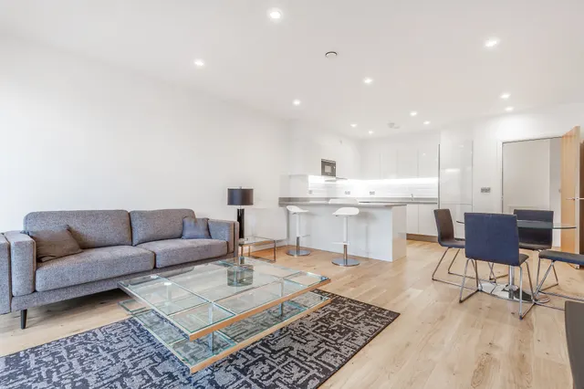 Photo 2 — Flat 51, Carnegie House, 21 Peterborough Road, Harrow