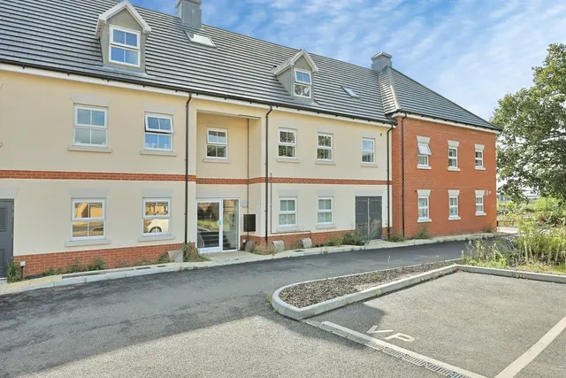 Turner Crescent, Postwick, NR13, photo 1