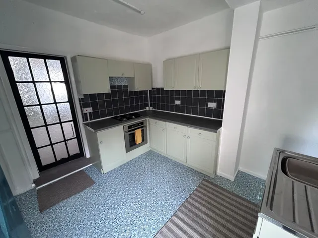 McKinley Avenue, Hull, HU3, photo 3