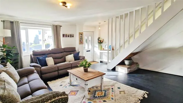 Highfield Drive, Farnworth, BL4, photo 2