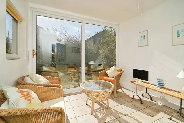 Palin Wood Road, Delph, OL3, photo 2