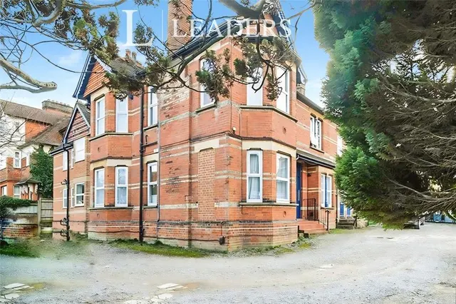 The Drive, Tonbridge, TN9, photo 1
