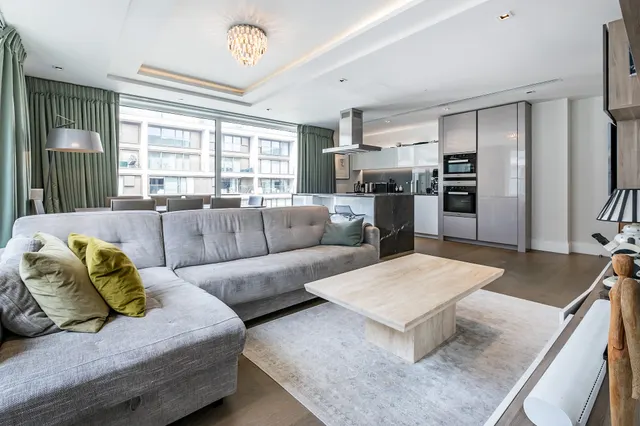 Photo 2 — Radnor Terrace, London, W14