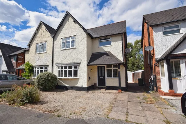 Castle Lane, Solihull, West Midlands, photo 1