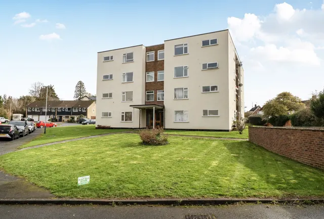 Belworth Court, Cheltenham, GL51 6HQ, photo 1