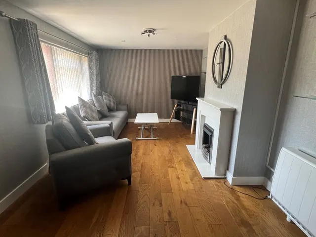 Photo 3 — Mardle Road, Linslade, Leighton Buzzard