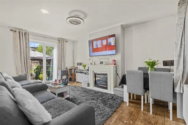 Brentwick Gardens, Brentford, TW8, photo 2