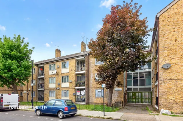 Photo 2 — Hillingdon Street, London