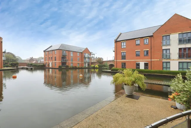 Larch Way, Stourport-On-Severn, DY13, photo 2