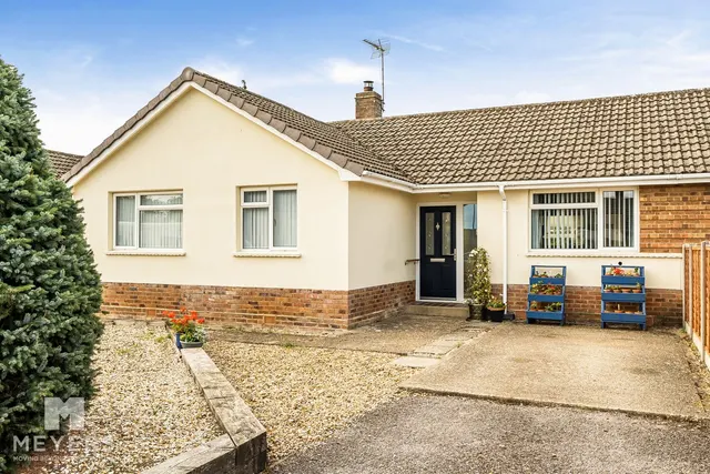 Hardy Close, West Moors, BH22, photo 1