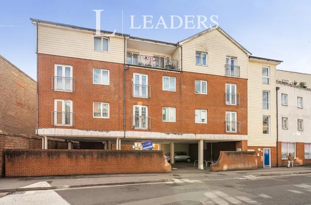 Medway Wharf Road, Tonbridge, TN9, photo 1