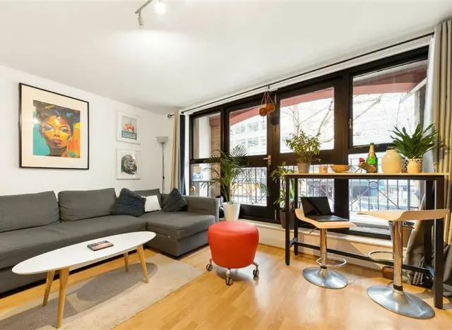 Photo 2 — Blackfriars Road, Southwark, SE1