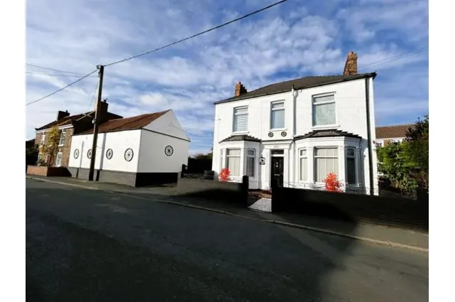 High Street, Goole, photo 1