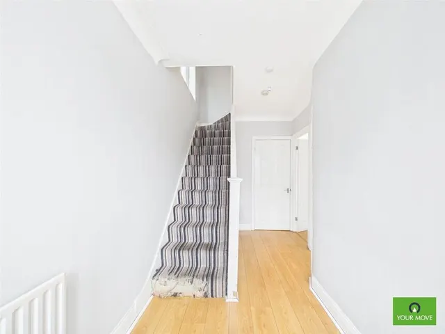 Kingsmead Avenue, Romford, RM1, photo 2