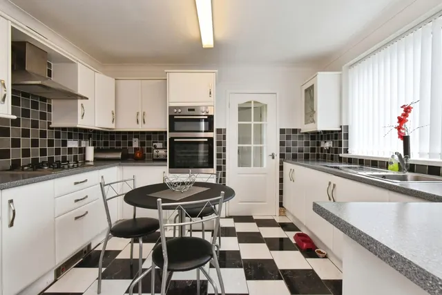 Leyshon Road, Gwaun Cae Gurwen, SA18, photo 3